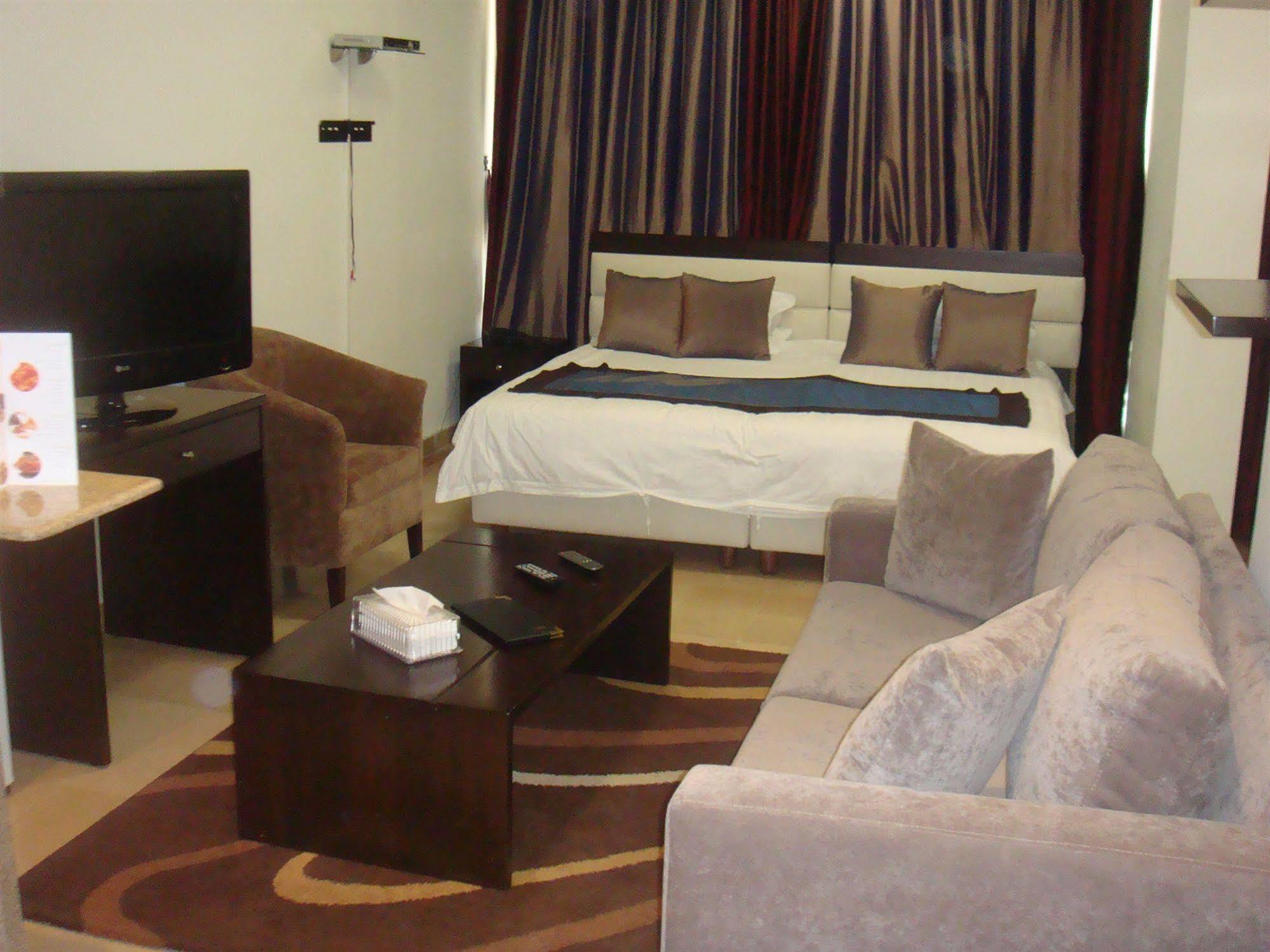 Bliss 3000 Furnished Studios Beirut Exterior foto