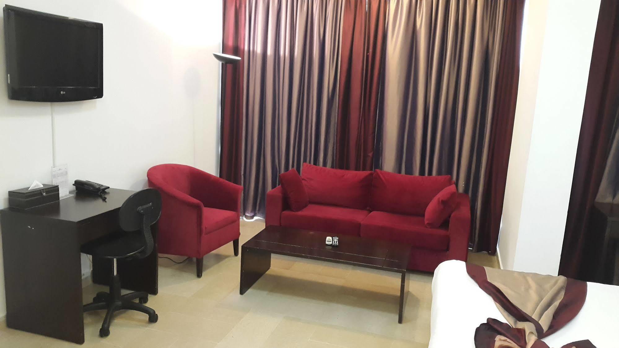 Bliss 3000 Furnished Studios Beirut Exterior foto