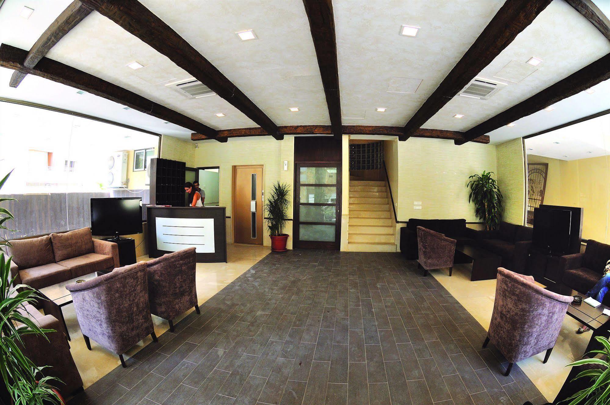 Bliss 3000 Furnished Studios Beirut Exterior foto